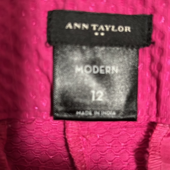 Ann Taylor shorts, size 12 - Picture 3 of 8